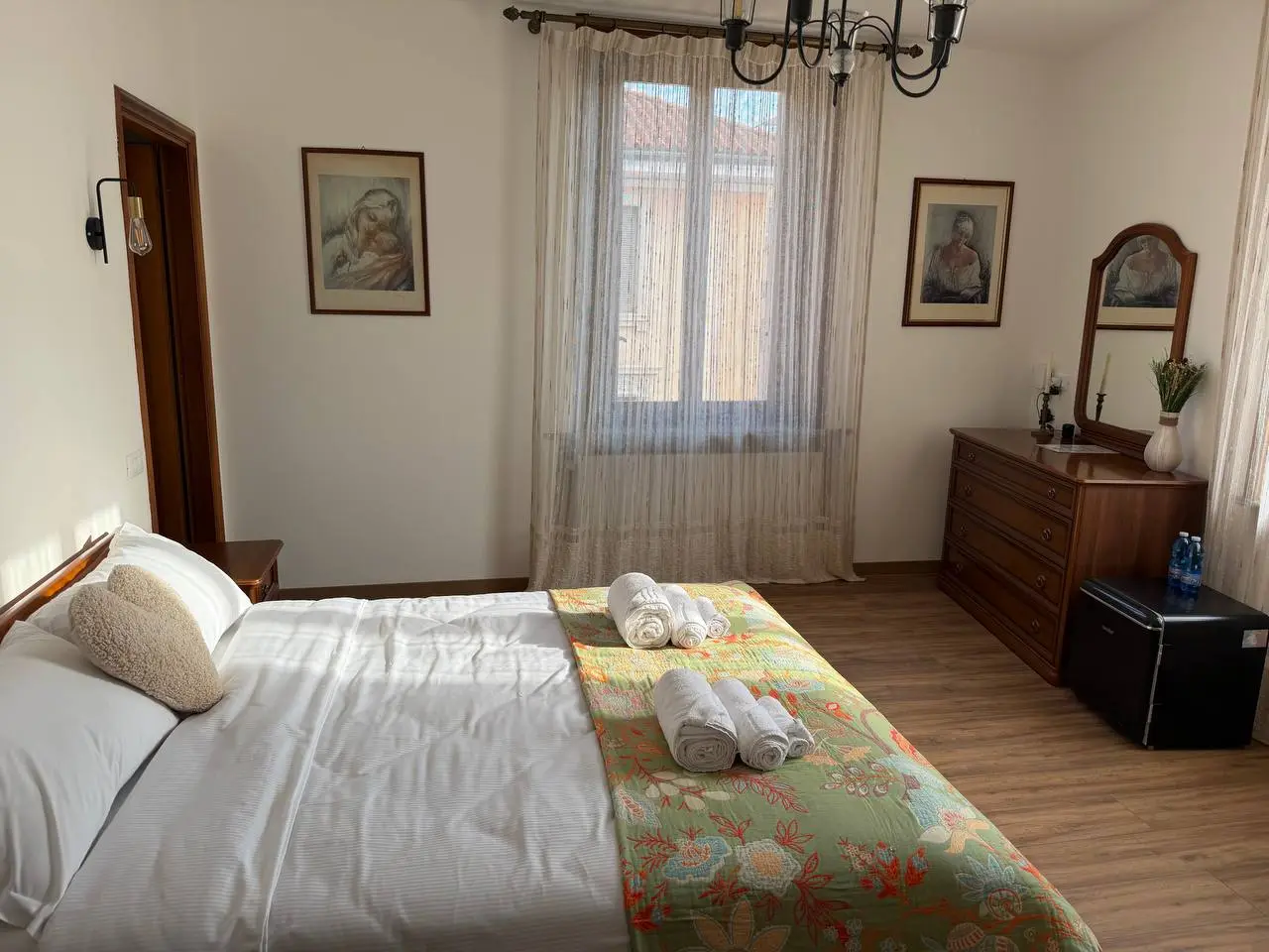Camera 2 at The Moment, Bergamo — bedroom