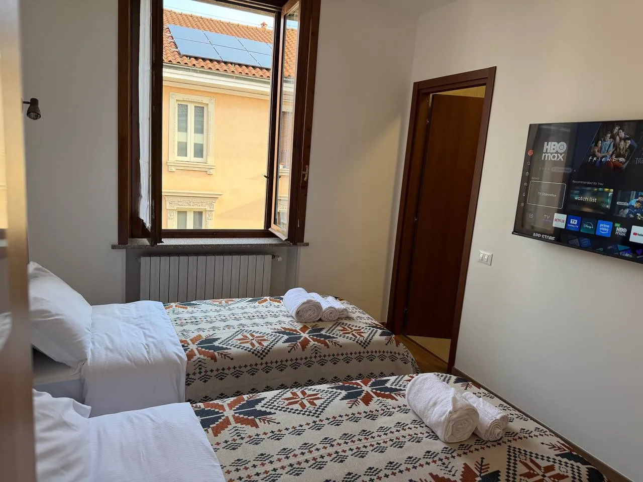 Alba at The Moment, Bergamo — bedroom